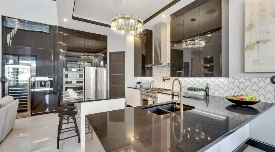 519 TREVISO DRIVE, Apollo Beach, Florida, 33572, United States, 6 Bedrooms Bedrooms, 10 Rooms Rooms,4 BathroomsBathrooms,Waterfront,For Sale,TREVISO DRIVE,1894611